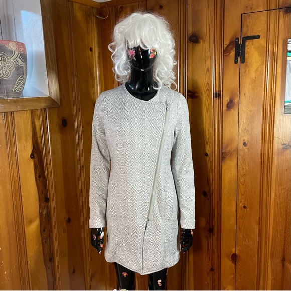 Banana Republic Lightweight Fleece Herringbone Gray & White Long Jacket - NWT - Picture 10 of 14